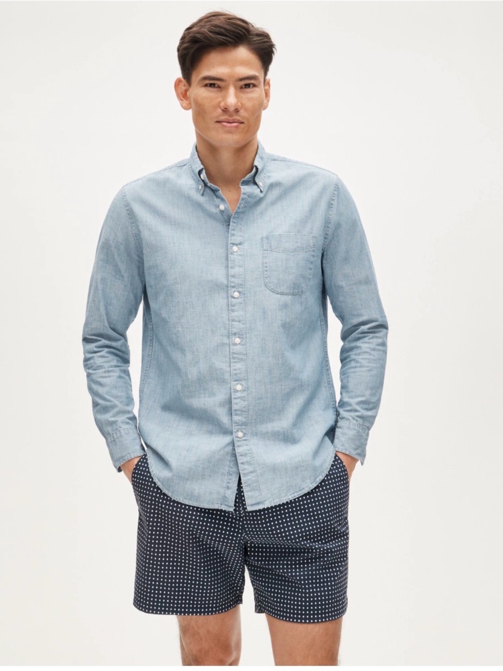 J.Crew Men's Light Blue Chambray Organic Cotton Button-Down Shirt